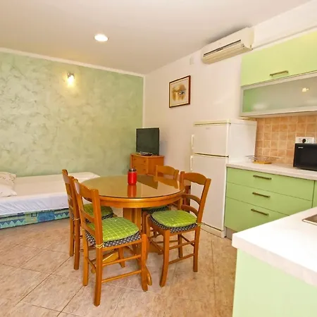 Fuer 5 Personen Ca 45 Qm In Pula, Istrien Istrische Riviera Apartman *